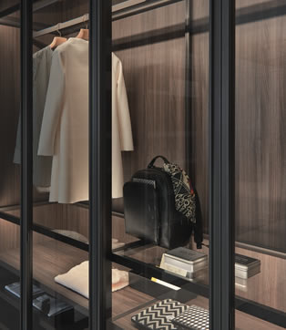 強化ガラス製シェルフ